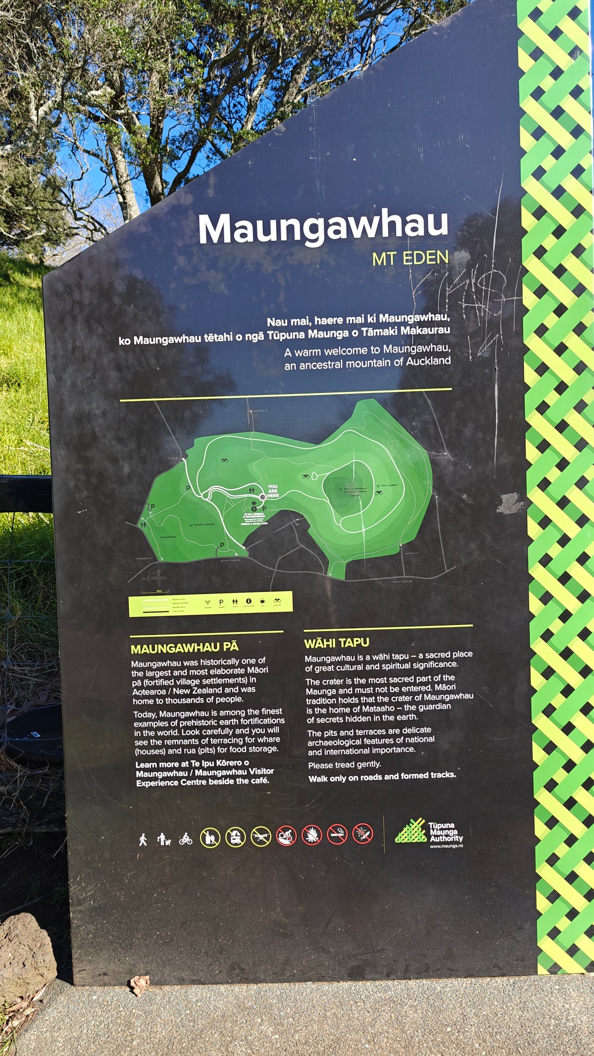 Maungawhau Mount Eden entrance board