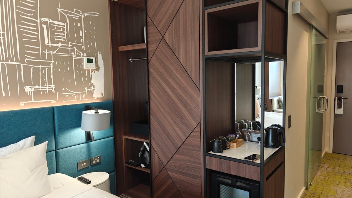 Minibar wardrobe and skyline drawing