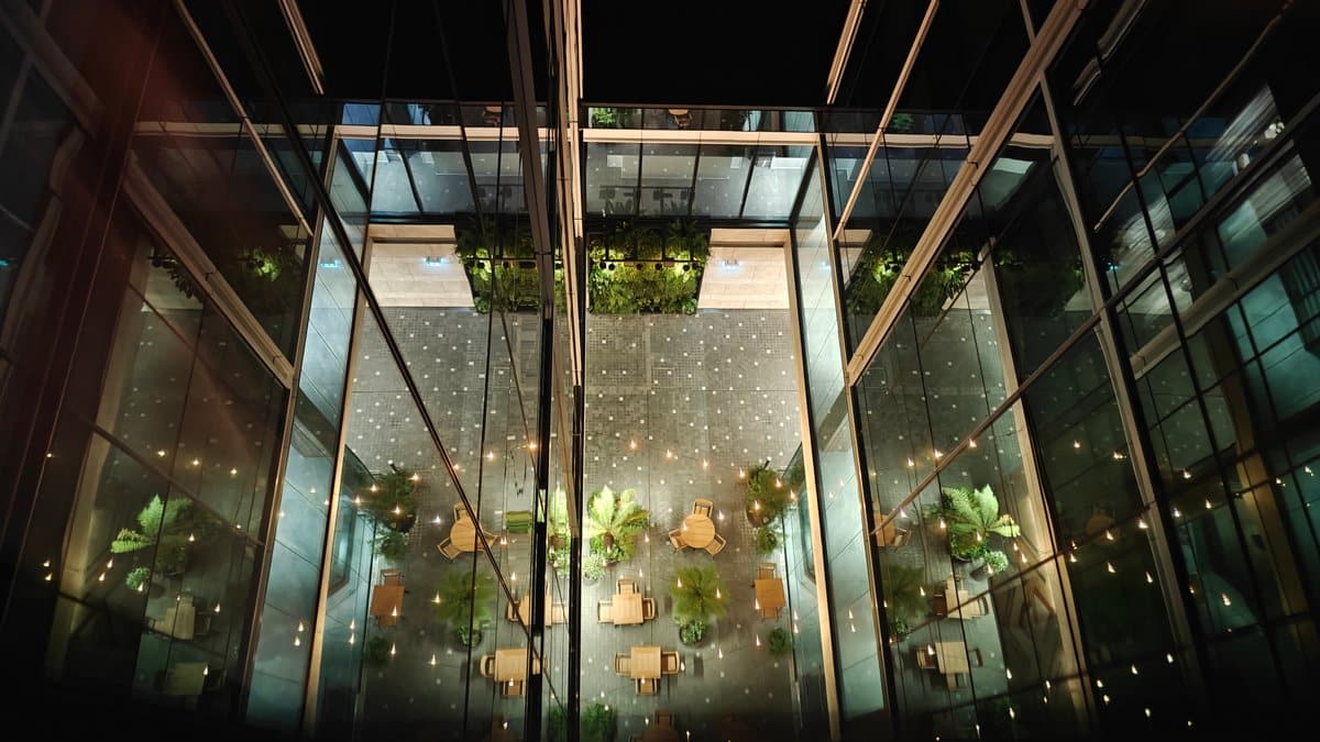 Mirrored atrium with interior planting