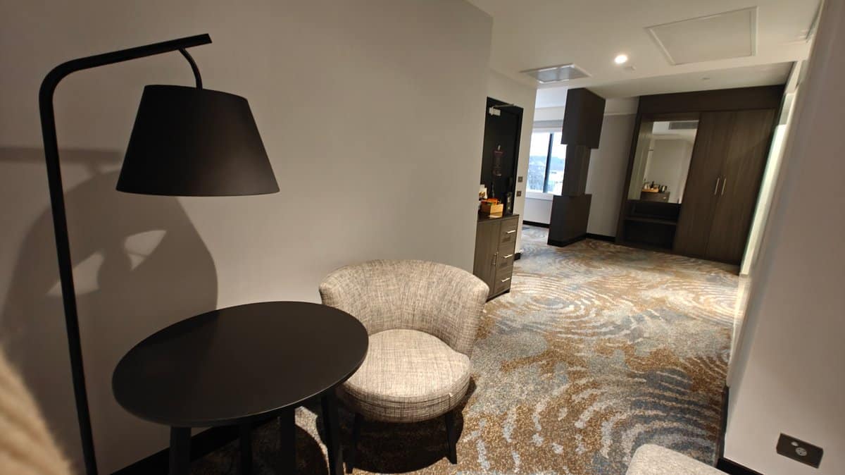 Seating area with floor lamp
