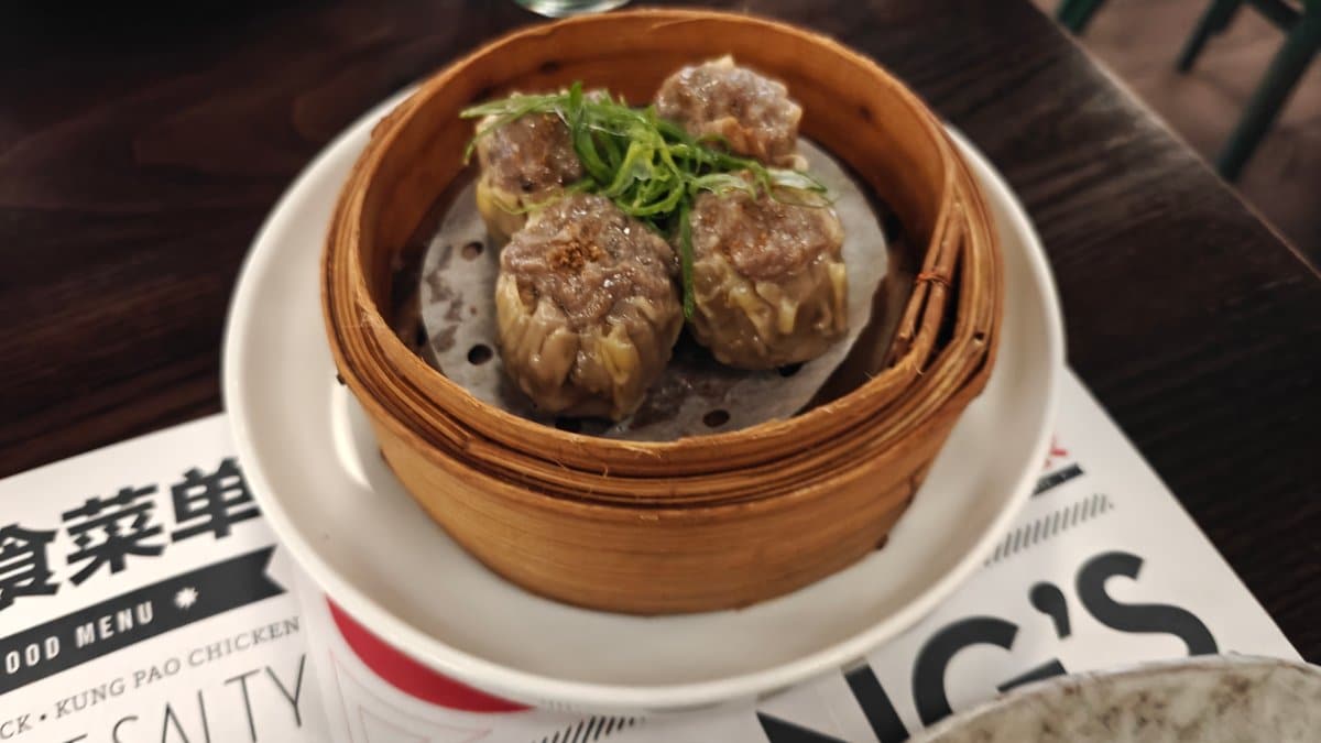 Siu mai in bamboo steamer
