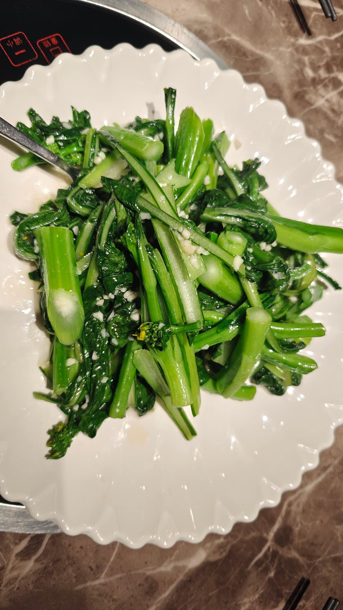 Stir-fried greens in light sauce
