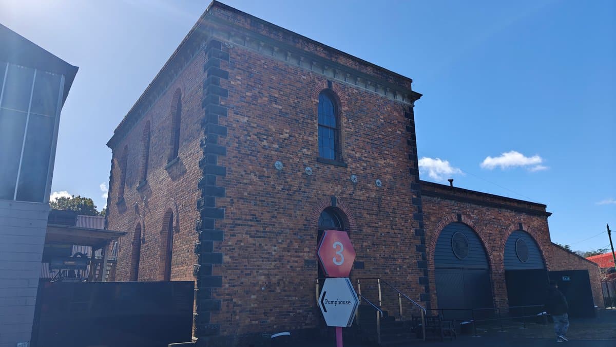 Western Springs pumping station exterior