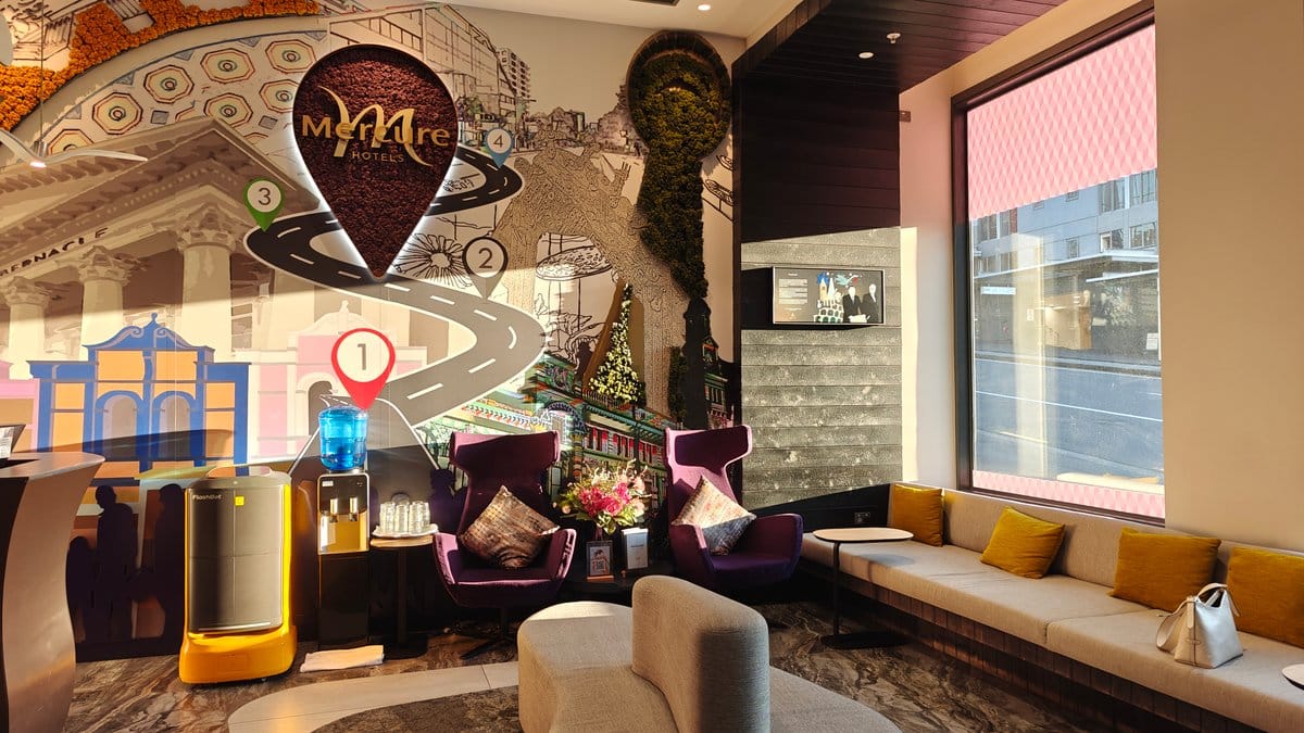 Window banquette in the lobby